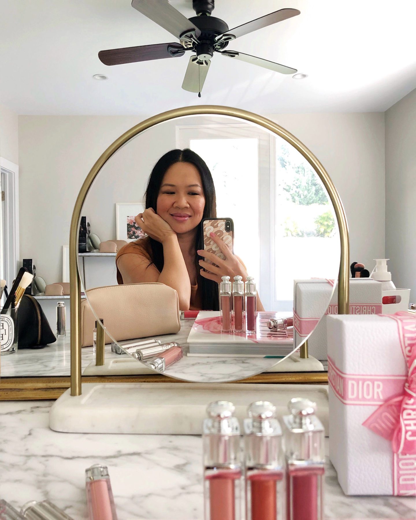 Beauty LookBook Vanity Desk